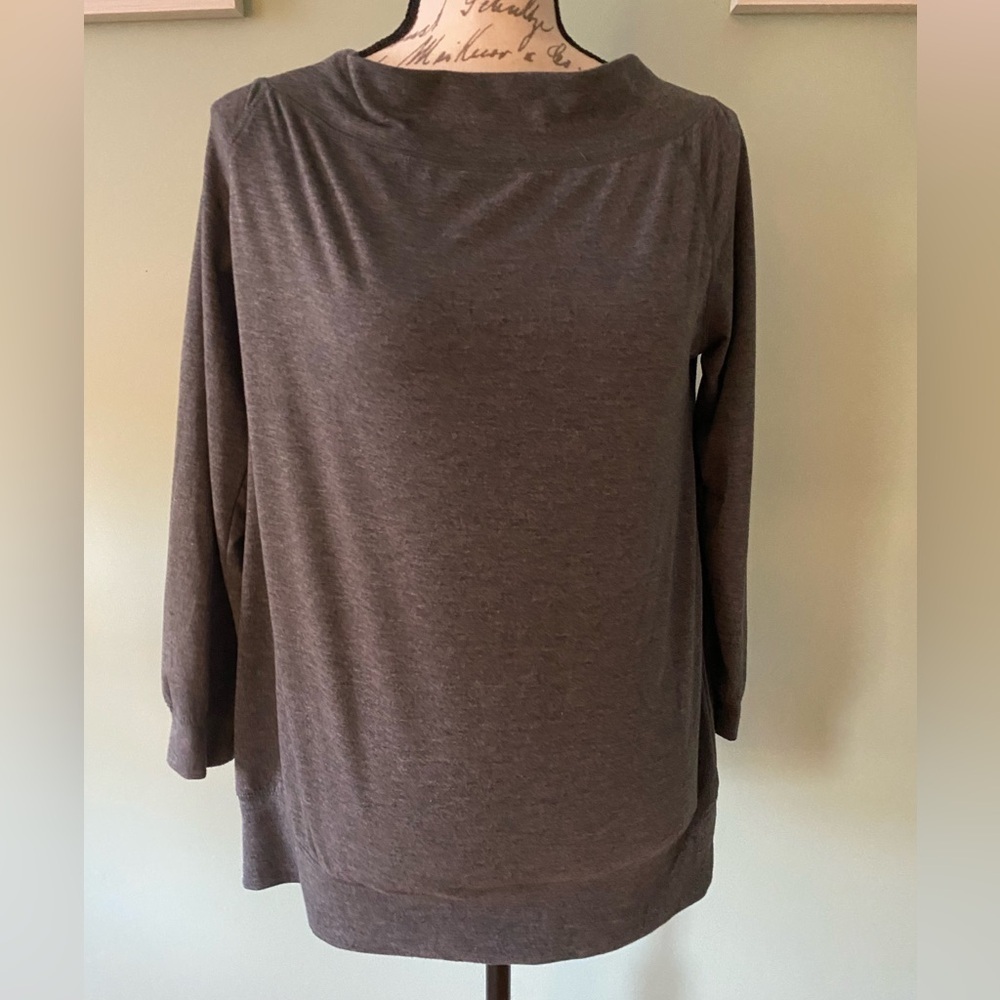Women’s Grey Long-sleeve Top Size Small